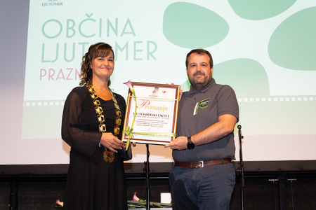 Slavnostna_Prireditev_Nagrad_Priznanj_25-19 – kopija